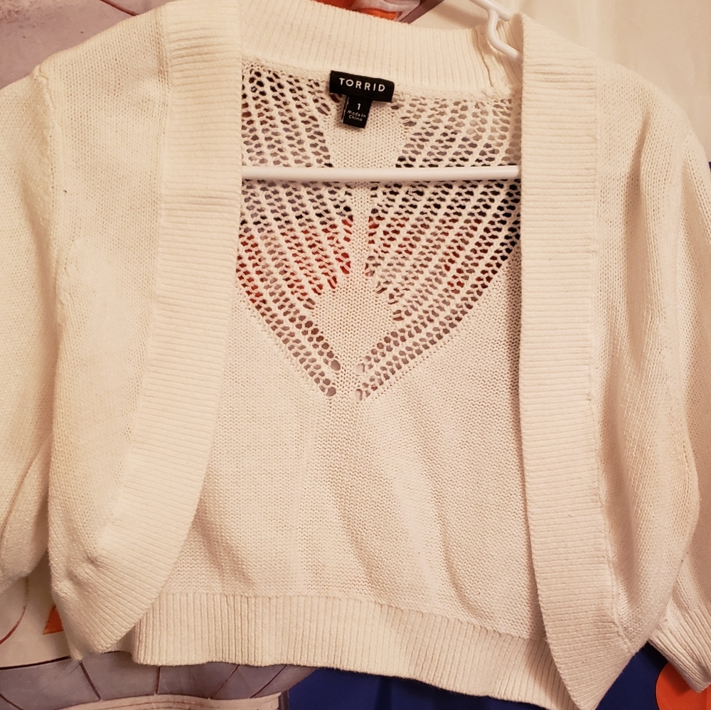 Torrid Short Sleeve Crop Cover Up/Knit Jacket